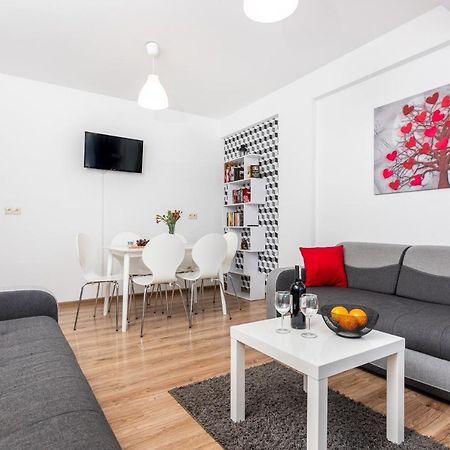 זאטור Apartamenty Niko מראה חיצוני תמונה